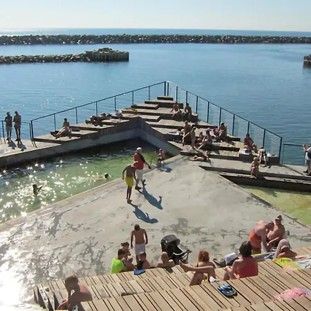 2 Bedroom Gorgeous In