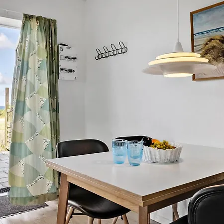 아파트 2 Bedroom Gorgeous In 하슬레